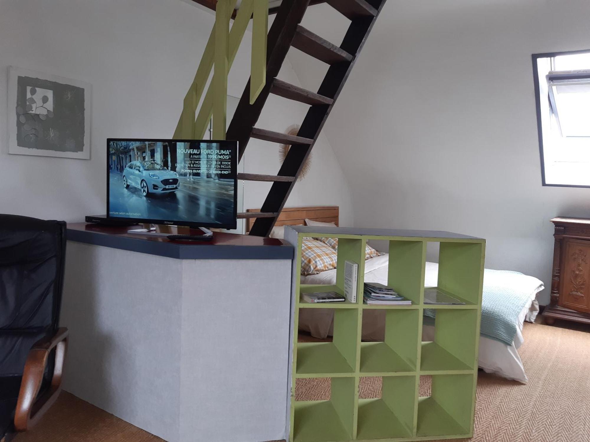 Urban Sunny & Cosy Apartment กงการ์โน ภายนอก รูปภาพ